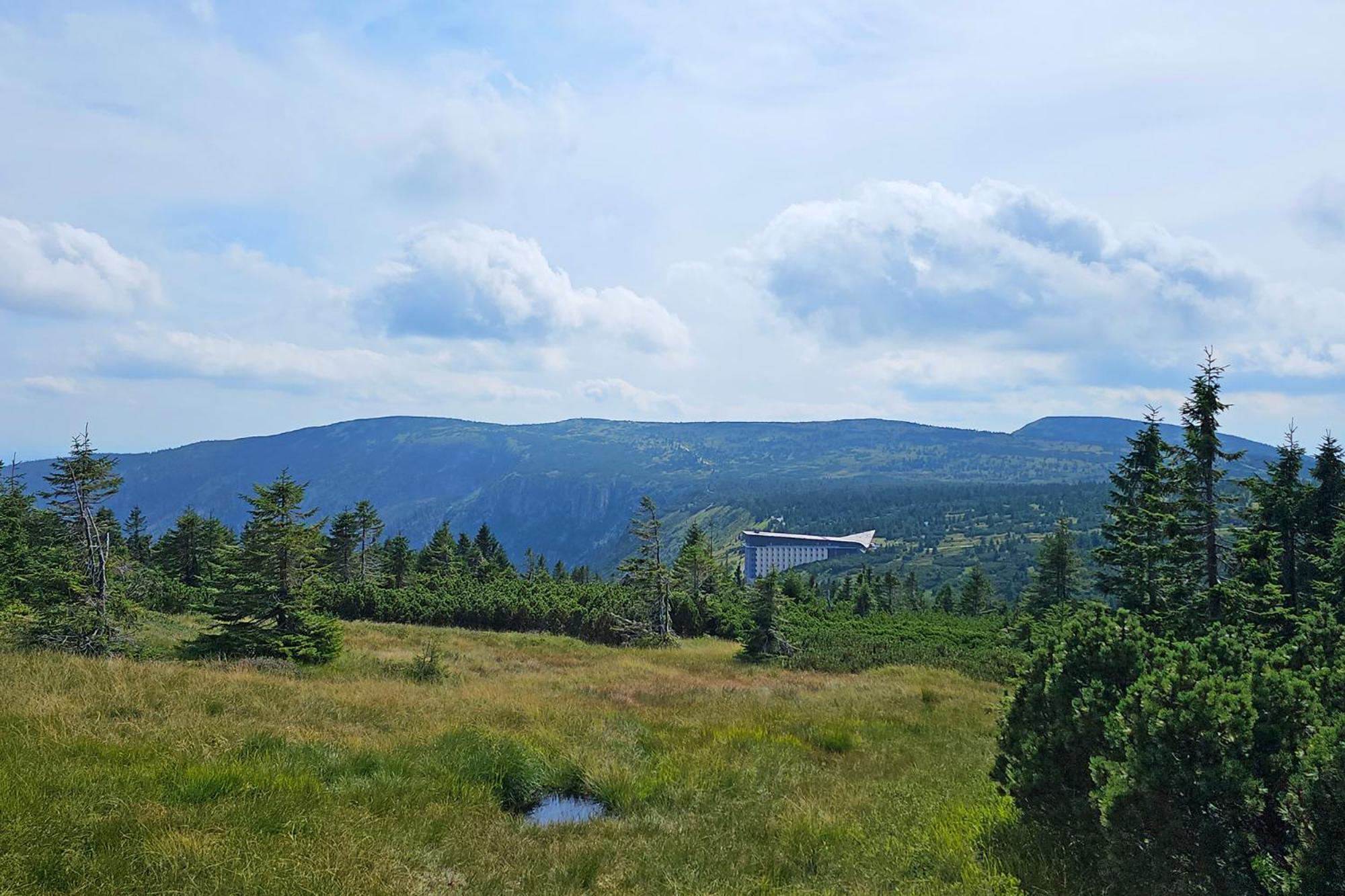 Enjoyharrachov: Sunny Studio with Mountain Views and Entertainment Exterior photo